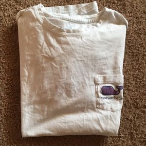 SOLD vineyard vines tee